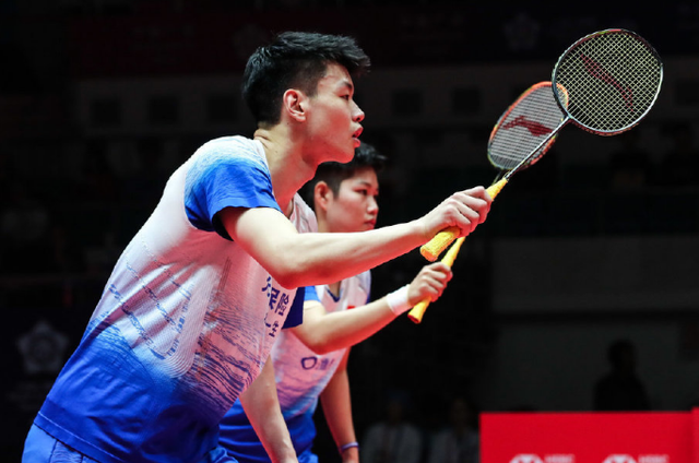 开云官网-中国队鏖战泰国队，黄鸭组合点燃赛场