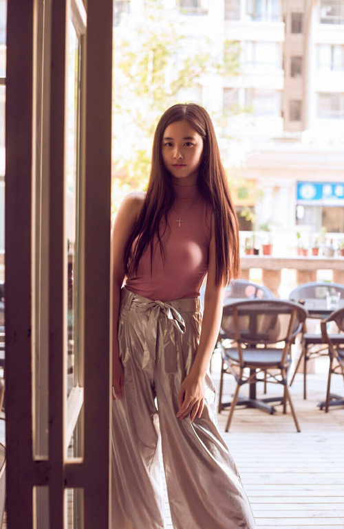 平行宇宙的哨响，当楚阿梅尼的钢铁脊梁，撑起德甲争冠夜的天穹