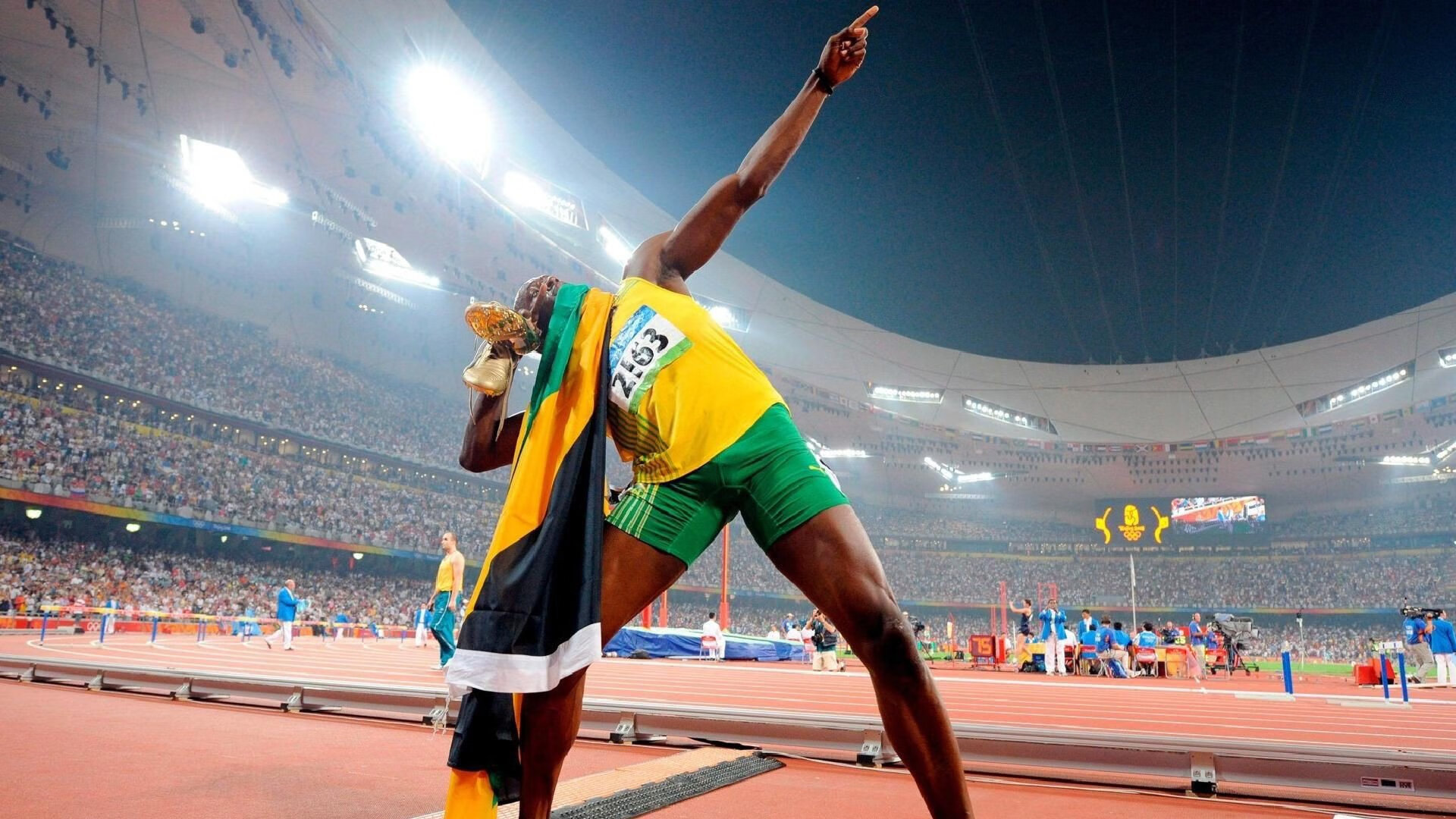 双战场统治，现实湖人险胜国王，虚拟世界伦纳德登顶之战