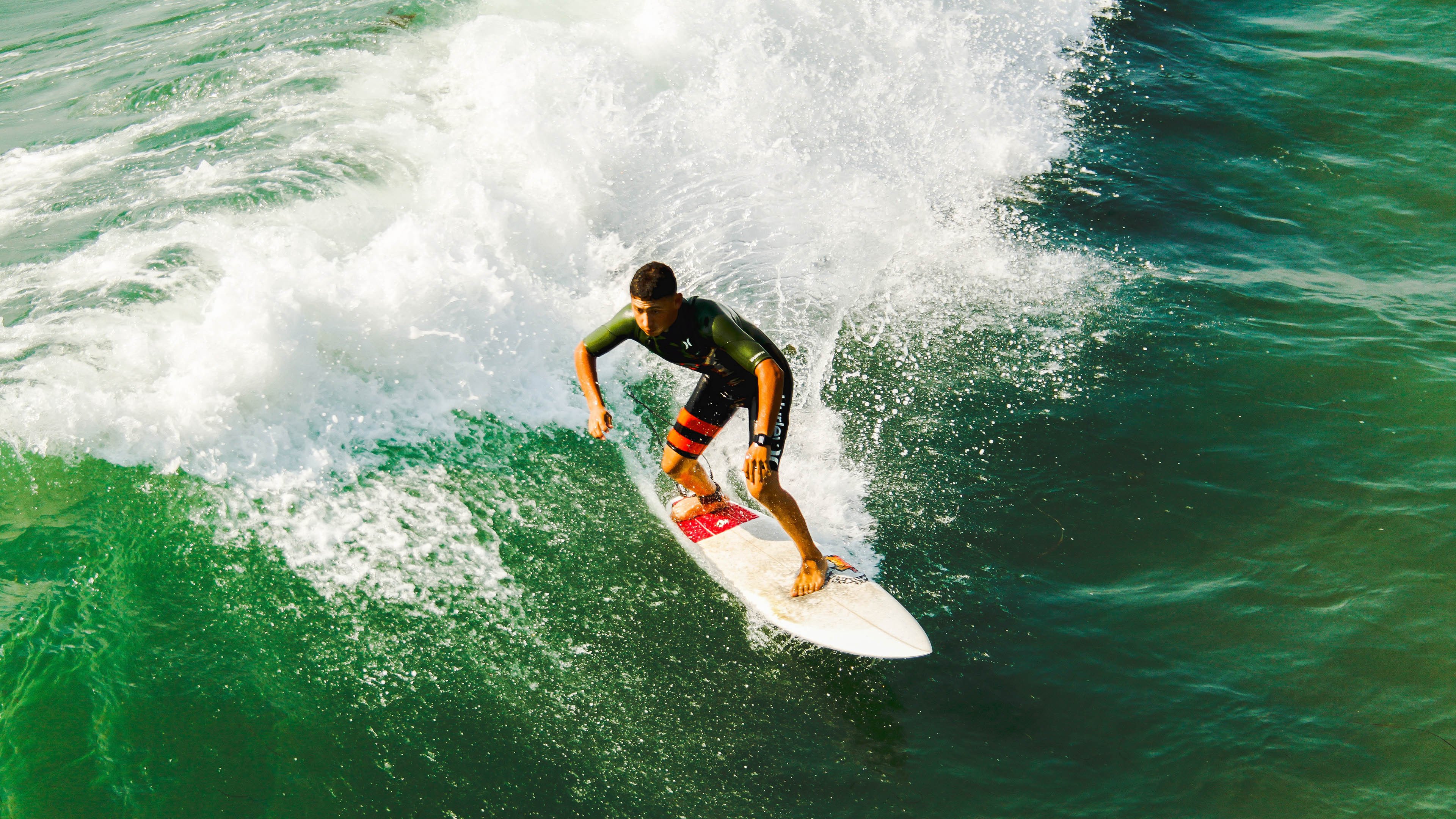 铁幕与神迹,当封锁艺术遇见接管时刻