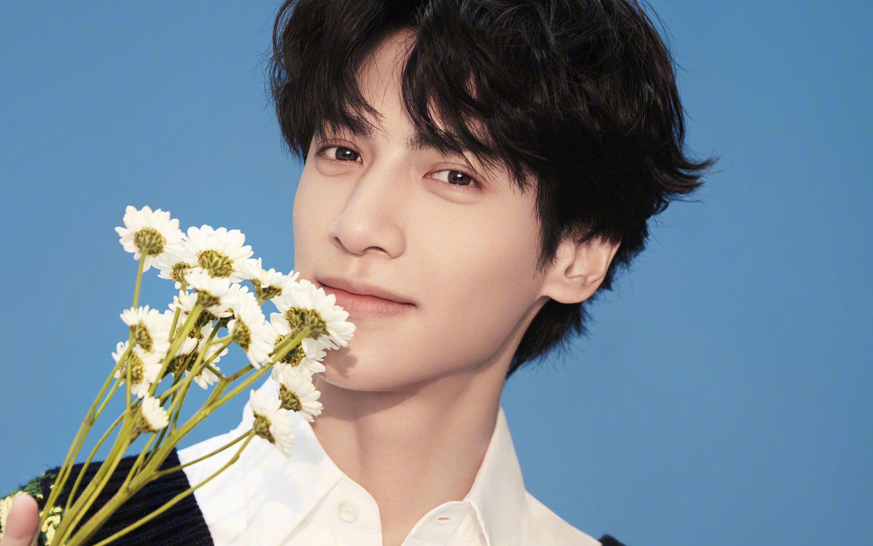 欧冠烽火启示录，新西兰强势晋级荷兰，足球版图暗流下的黑马新定义