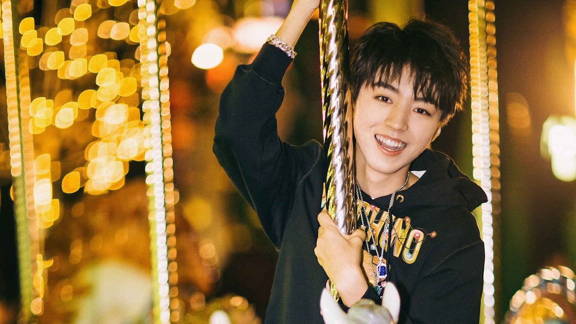 安哥拉阴影，利物浦王座下，那场无声的非洲风暴